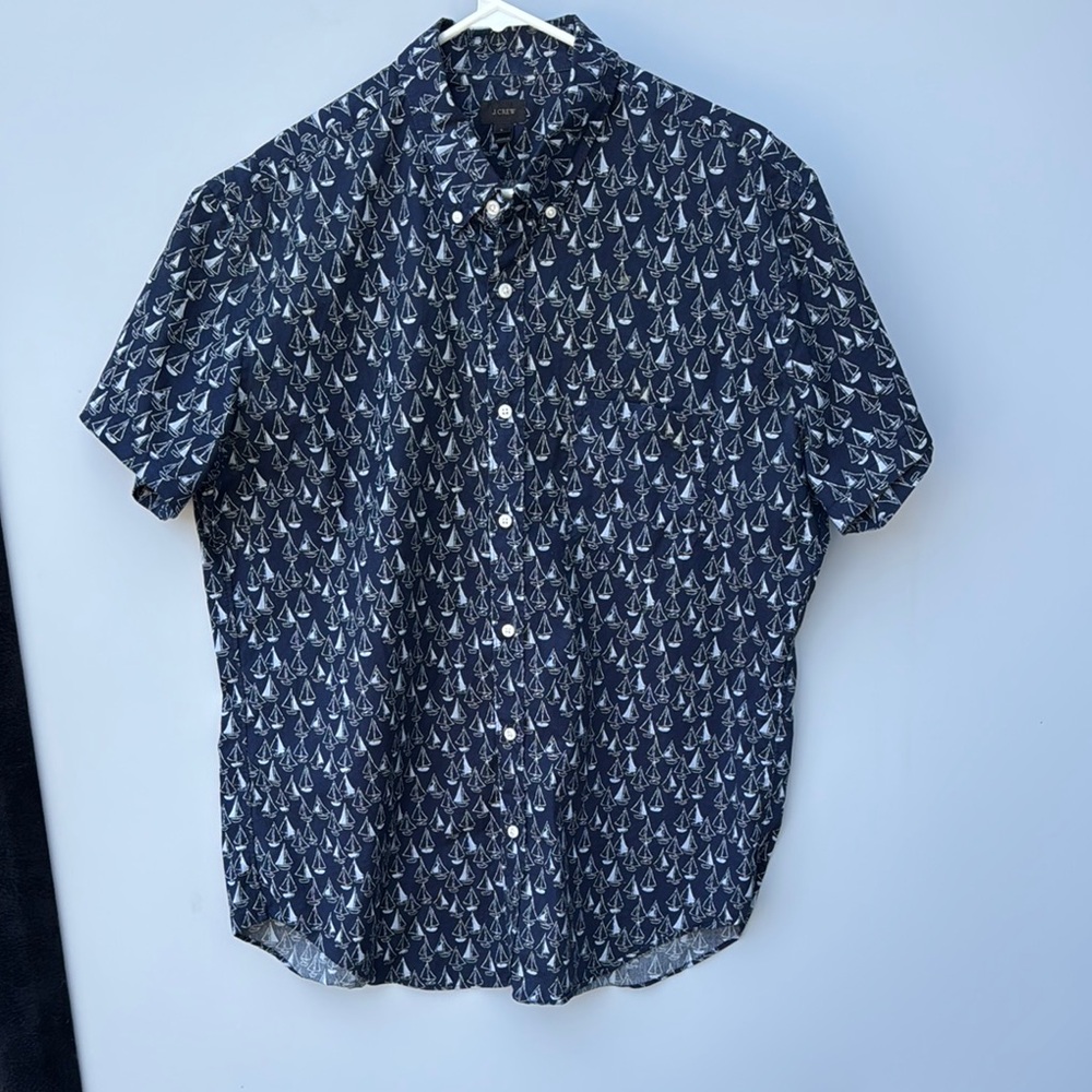 J. Crew Blue and White boat Casual Button Down Shirt men’s size‎ large